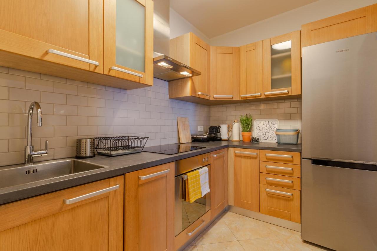 City Garden Apartment Porec Exterior photo